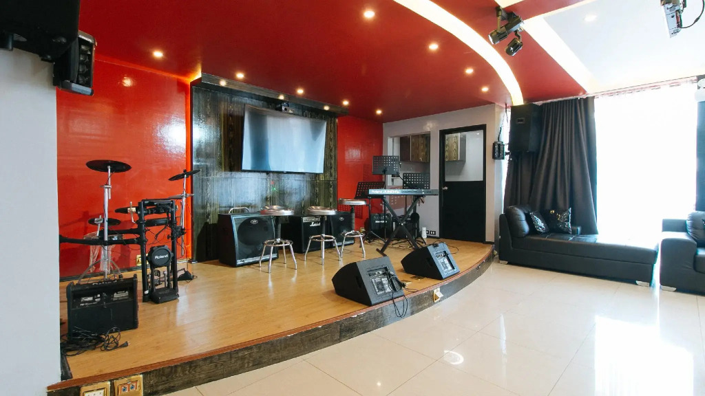 Walk Inn Hotel by Reddoorz