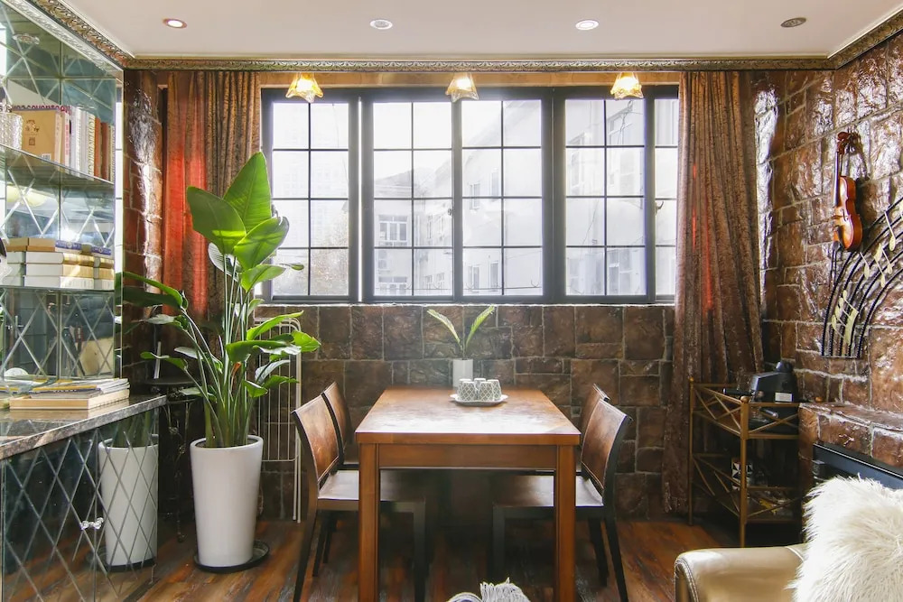 Shanghai Wonderoom Lane house Julu Road