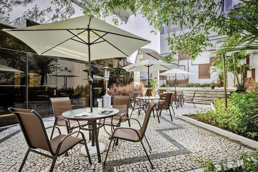 FLAT em LOCALIZAÇÃO FANTÁSTICA