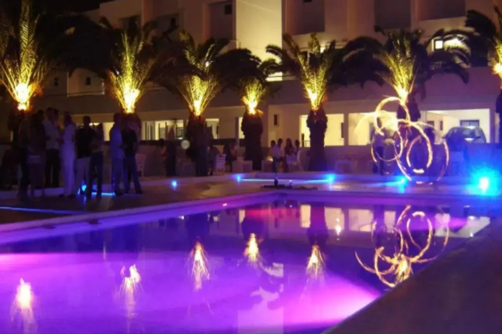 L' Eros Hotel