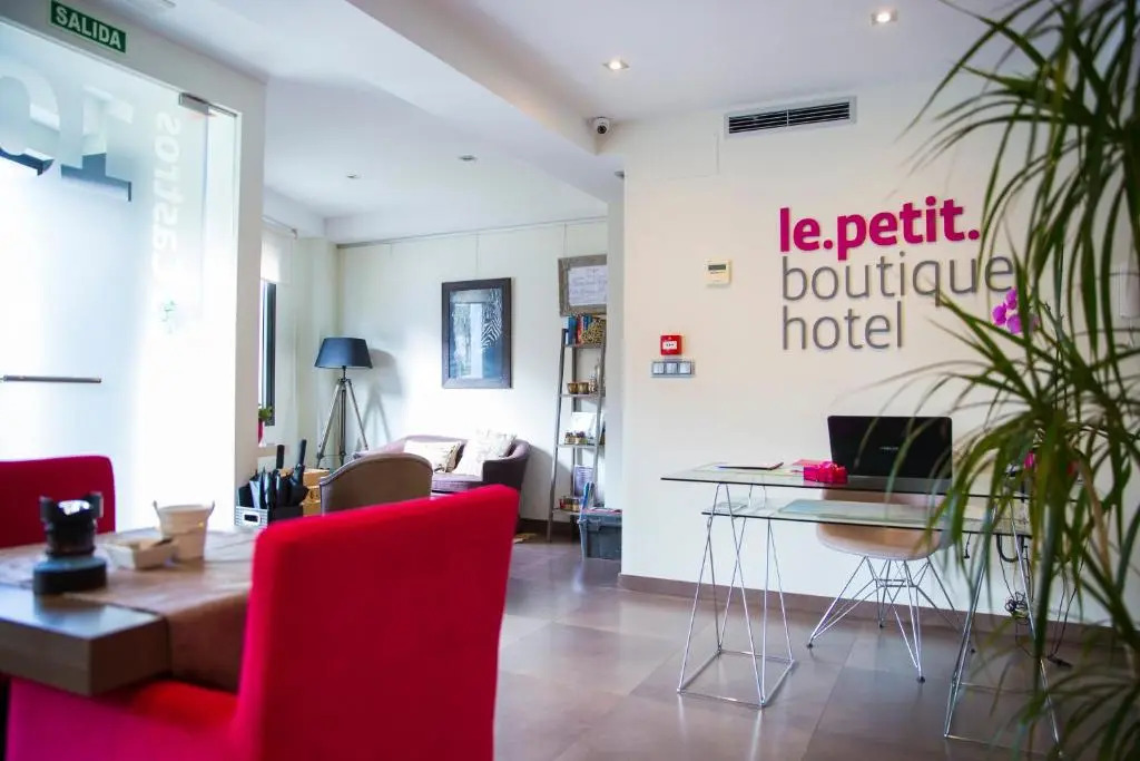 Le Petit Boutique Hotel