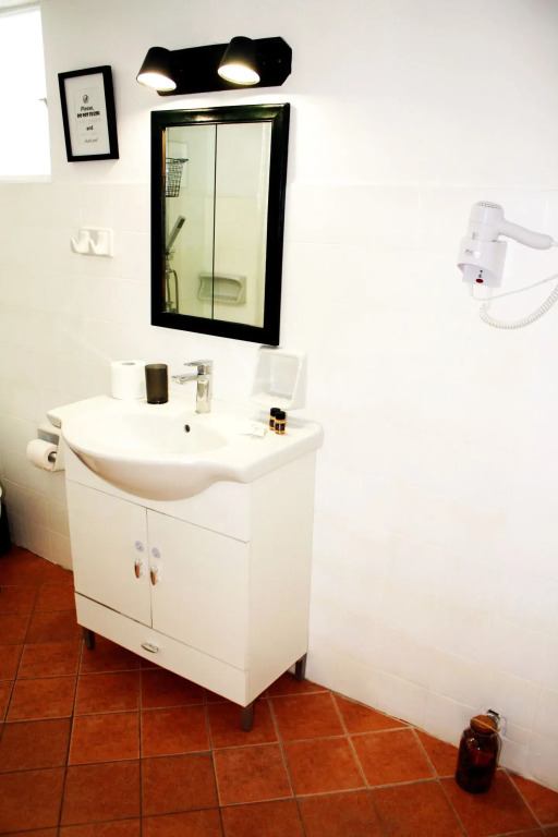 Crops Suites