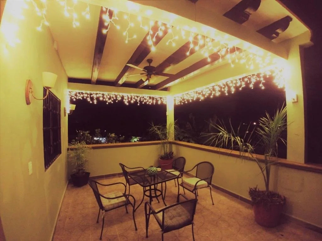 El Roble Hotel