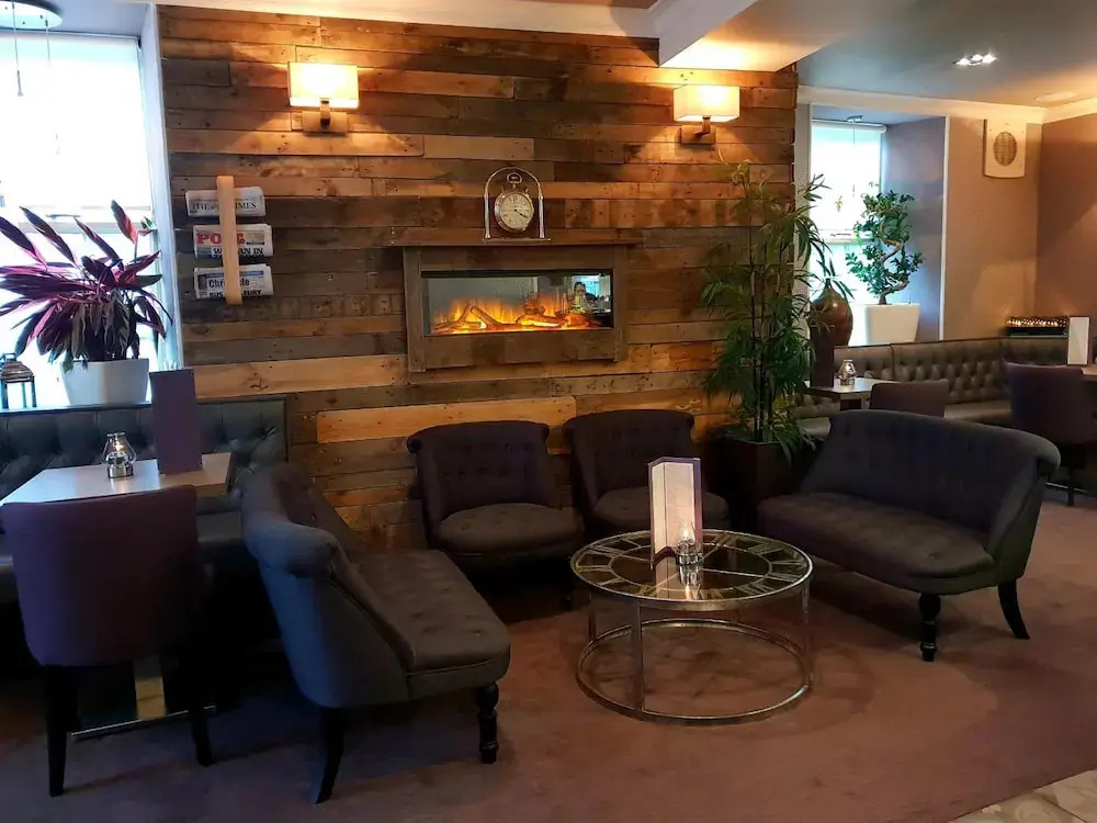 The Fairburn Hotel