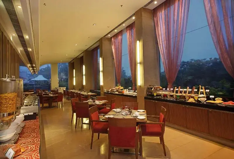 Fortune Select SG Highway, Ahmedabad - Member ITC Hotels Group