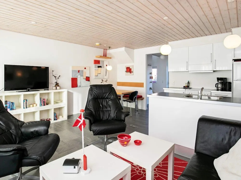 6 person holiday home on a holiday park in Løkken
