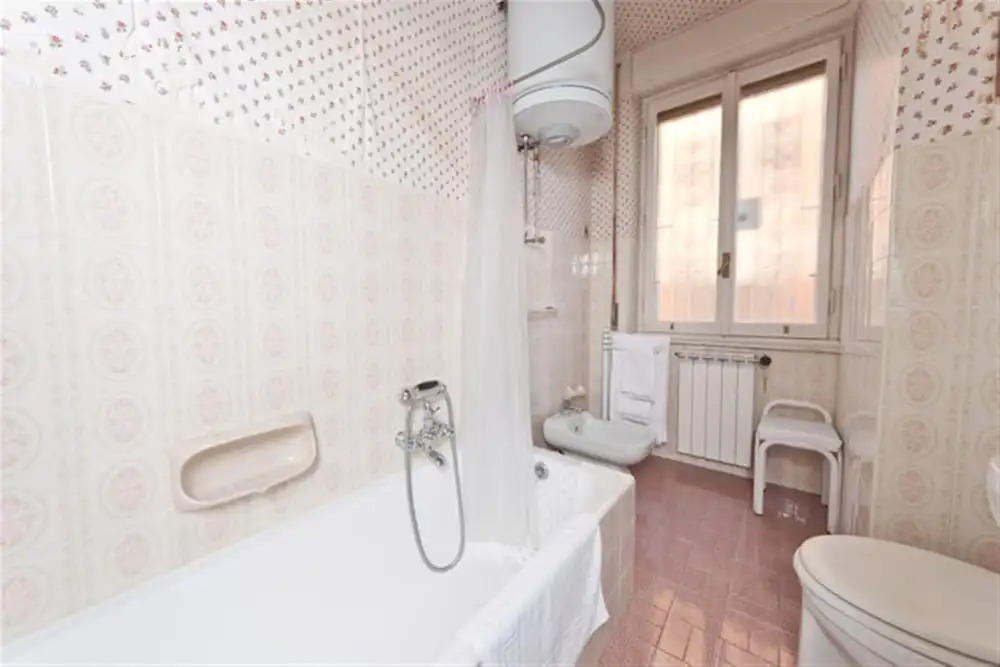 Luminous Trastevere Apartment, Wifi, Balcony, Lift, Parking