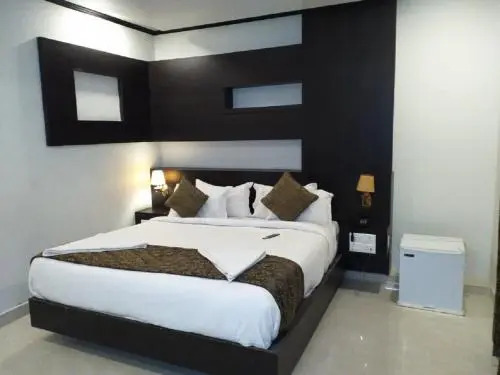 saravanaa residency
