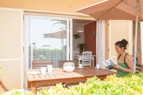 Seafront LEstartit Apartments