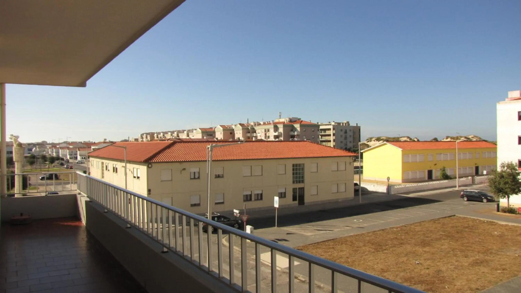 Peniche Waves