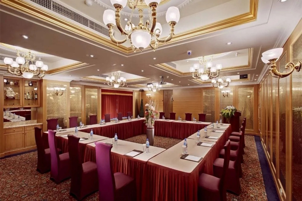 Cosmos Hotel Taipei