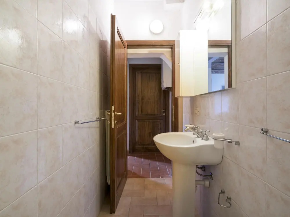 Quaint Farmhouse in Montespertoli With Swimming Pool