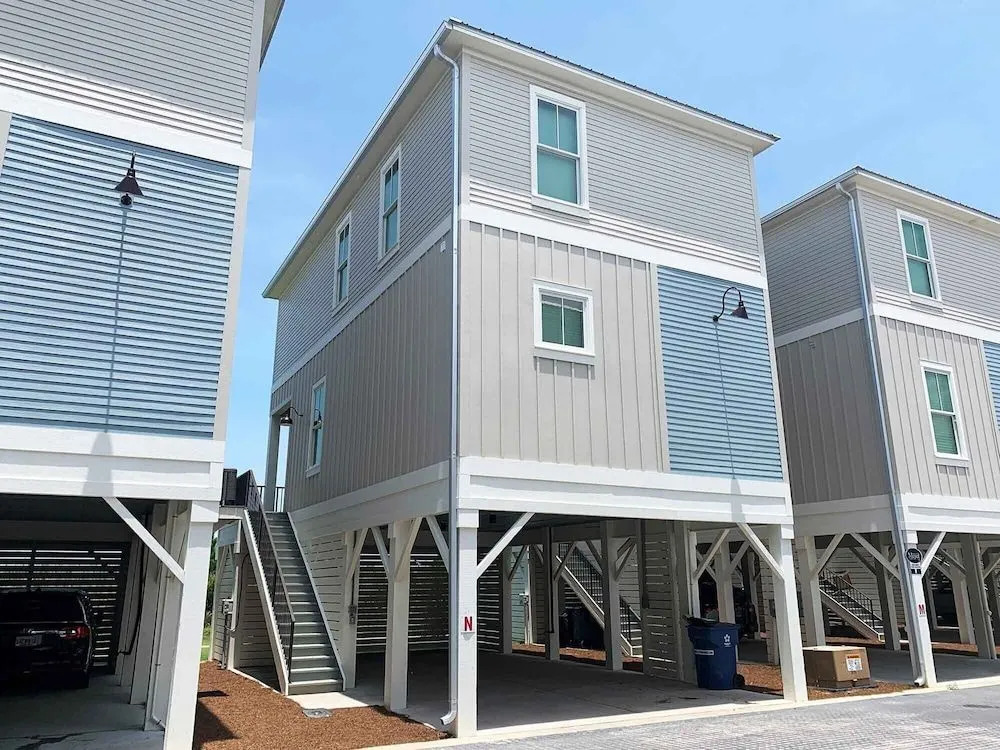 West Side Cottages #N - Robin's Nest