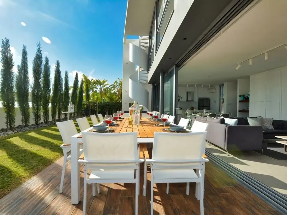 Villa Chivon AQ WP8