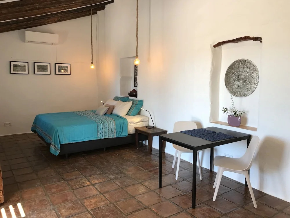Finca Zayas Casa Rural & Guest Suites