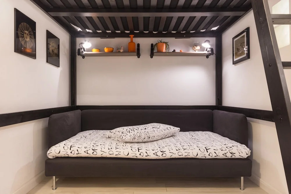 LittleAndCosy