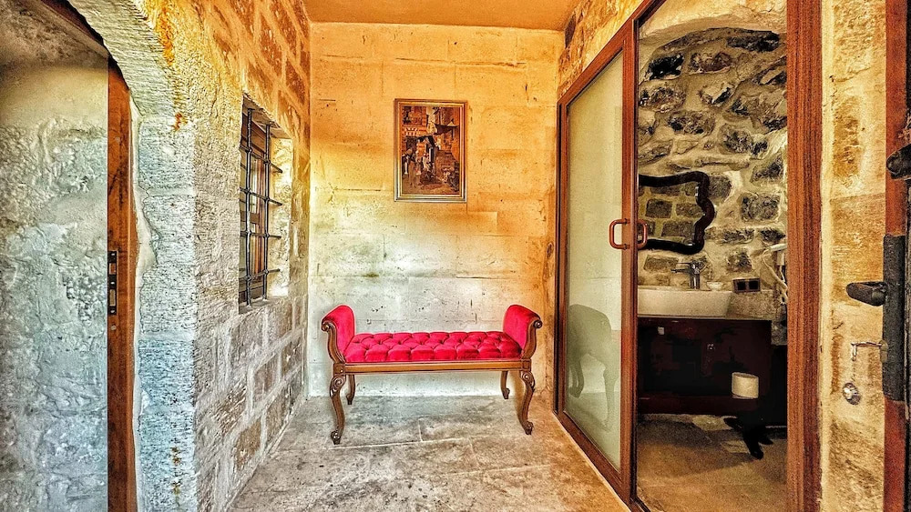 Fairouz Konak Otel