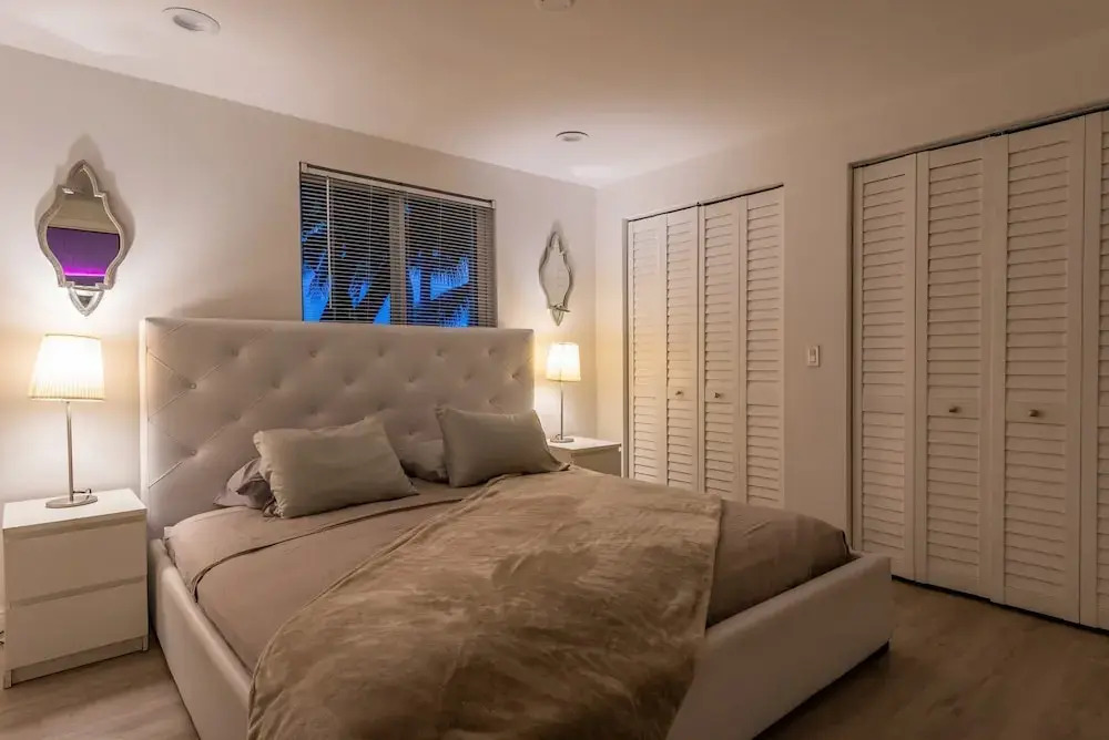 Villa Hashmi Luxury 5BD & 5BA Retreat on North Bay Island