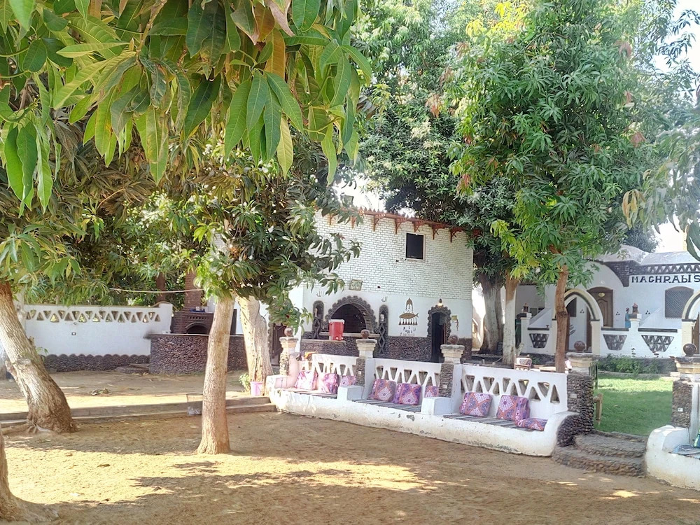 Maghrabis Guest house