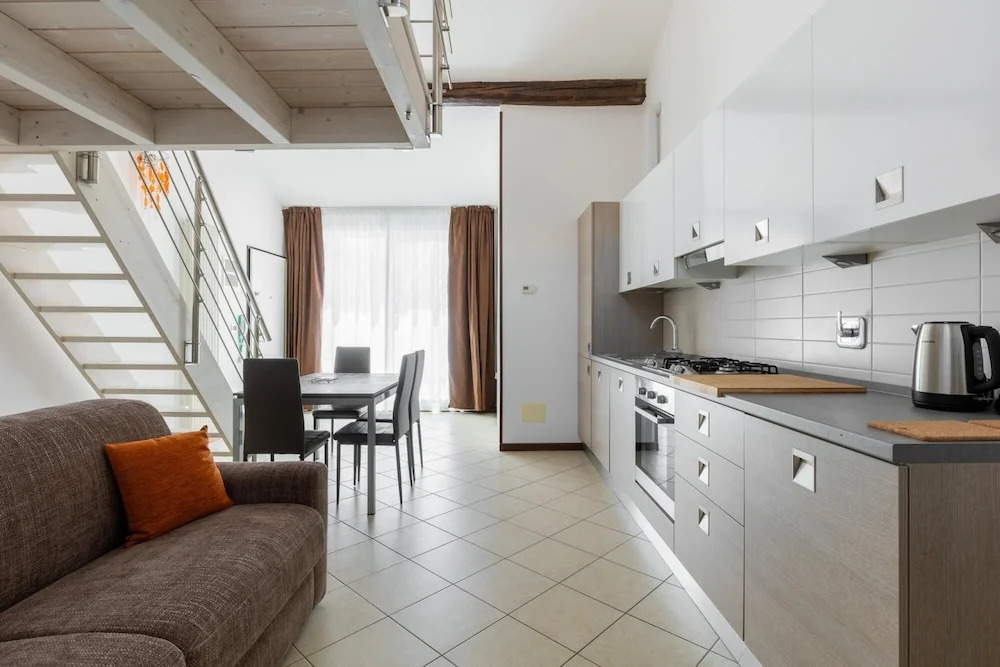 Cozy Mezzanine Apartment by Wonderful Italy
