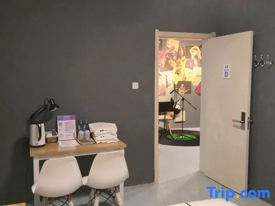 Secret Space Apartment (Jilin Normal University Shop)