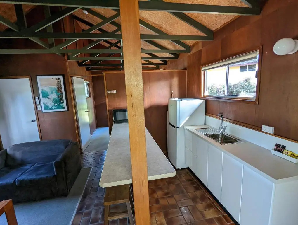 Capri Cabins