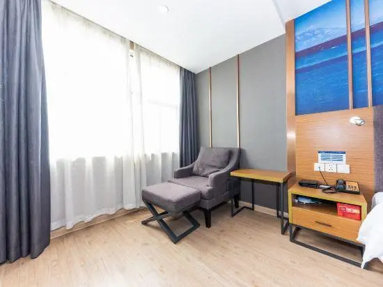 Yeste Hotel (Wuhan Donghu Province Bo Subway station store)