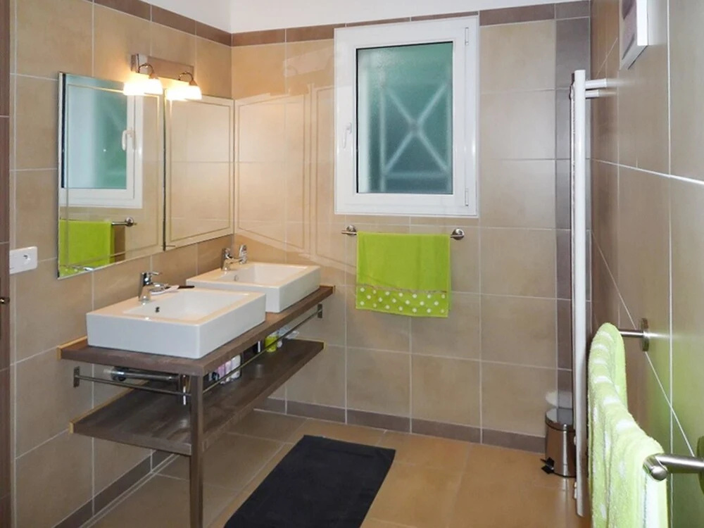 House With 3 Bedrooms in Porto-vecchio, With Wonderful Mountain View,