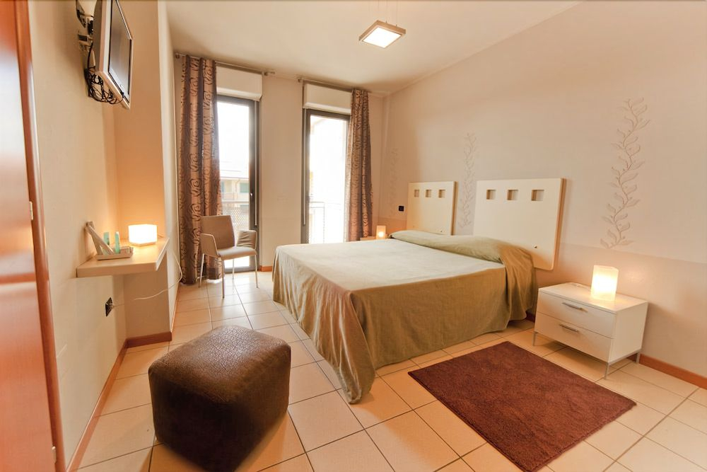 Agorà Hotel - Calamandrana