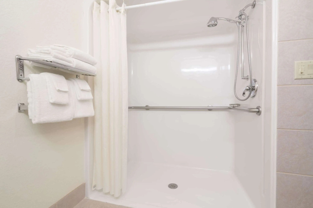 Microtel Inn & Suites by Wyndham Rice Lake