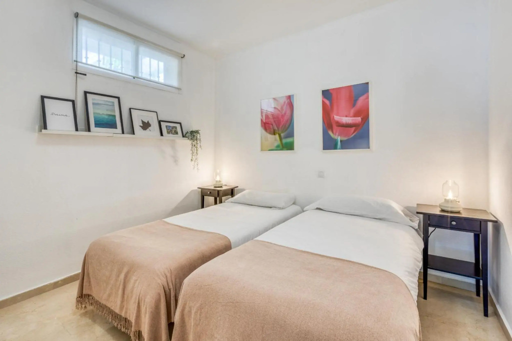 Marvellous Apartment with Great Terrace (PA 1-6)
