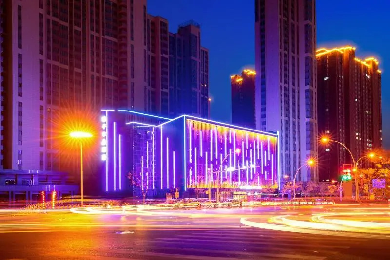 Xinyi Central Orange Crystal
