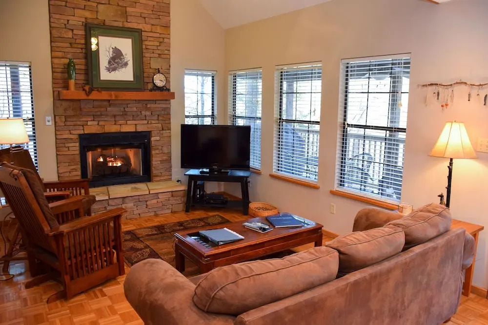 LAKE SONG - 2 Br Cabin