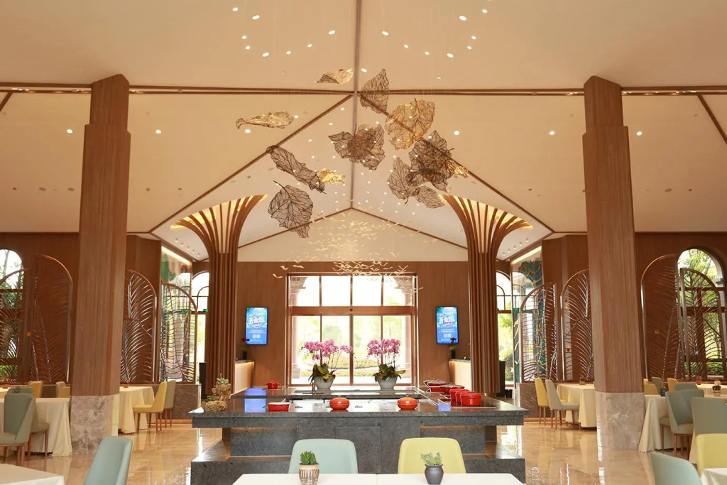 Emerald Bay Hotel