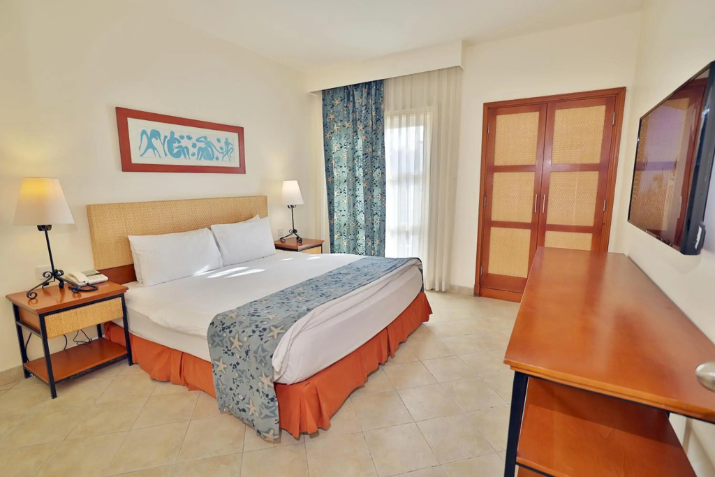 Marina Plaza Hotel, Tala Bay