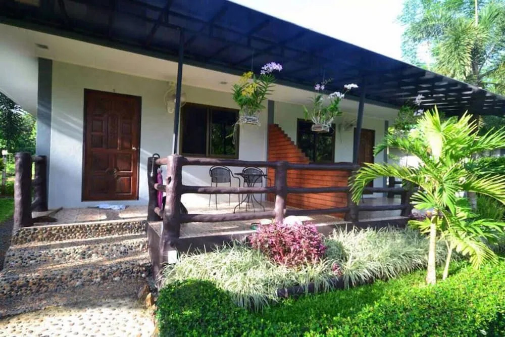Ruenchan Resort at Saithai