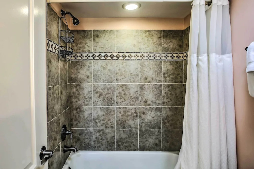 Myrtle Beach Vacation Rental w/ 2 Resort Pools!
