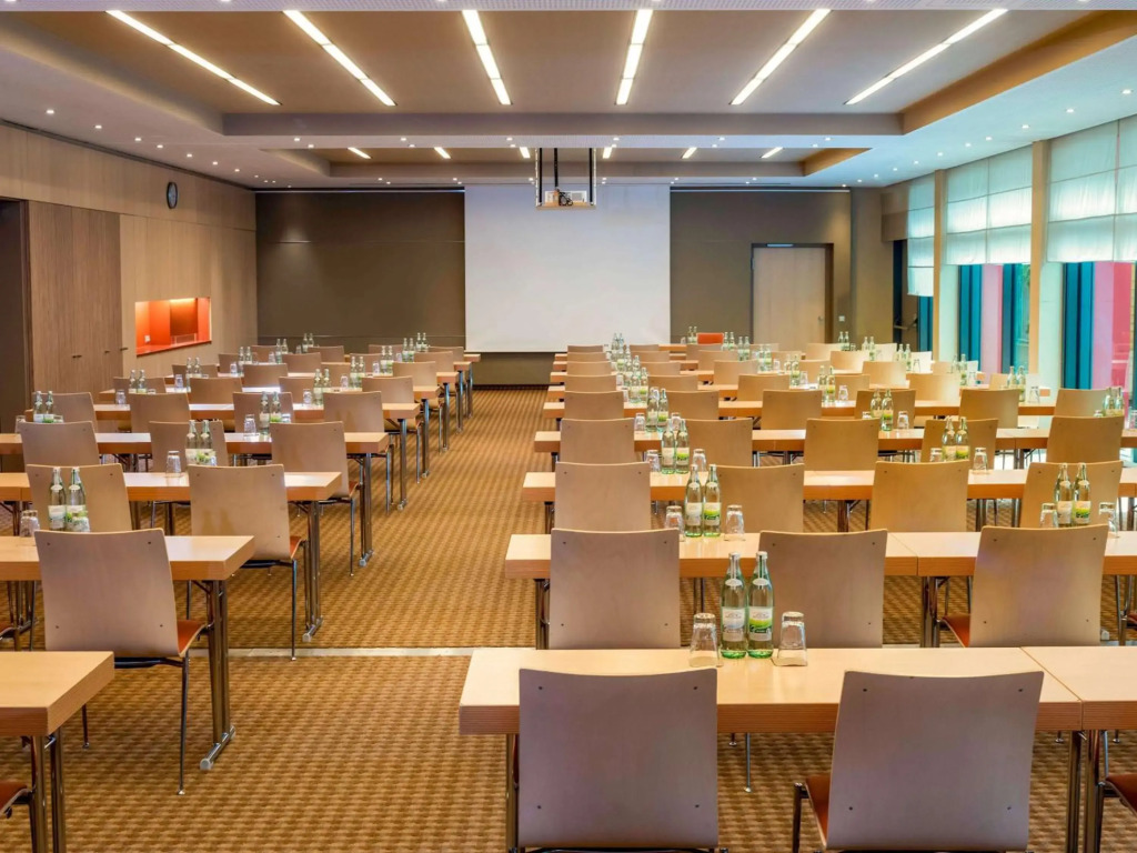 Mövenpick Hotel Frankfurt City Messe