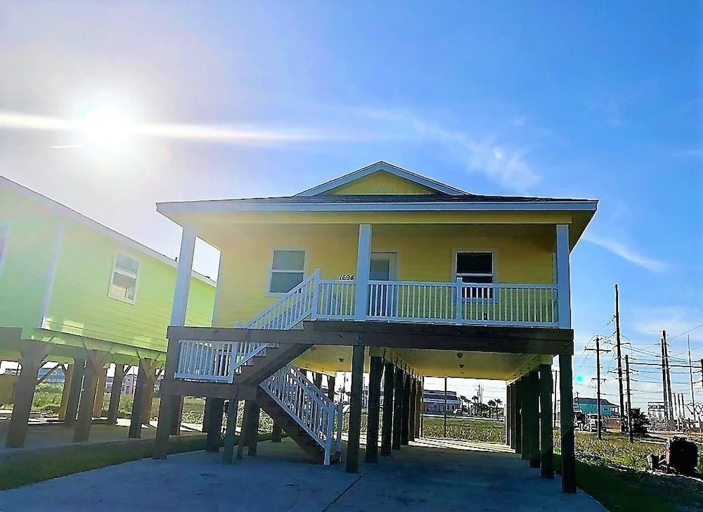 Flamingo Haven 3 Bedrooms 2 Bathrooms Home