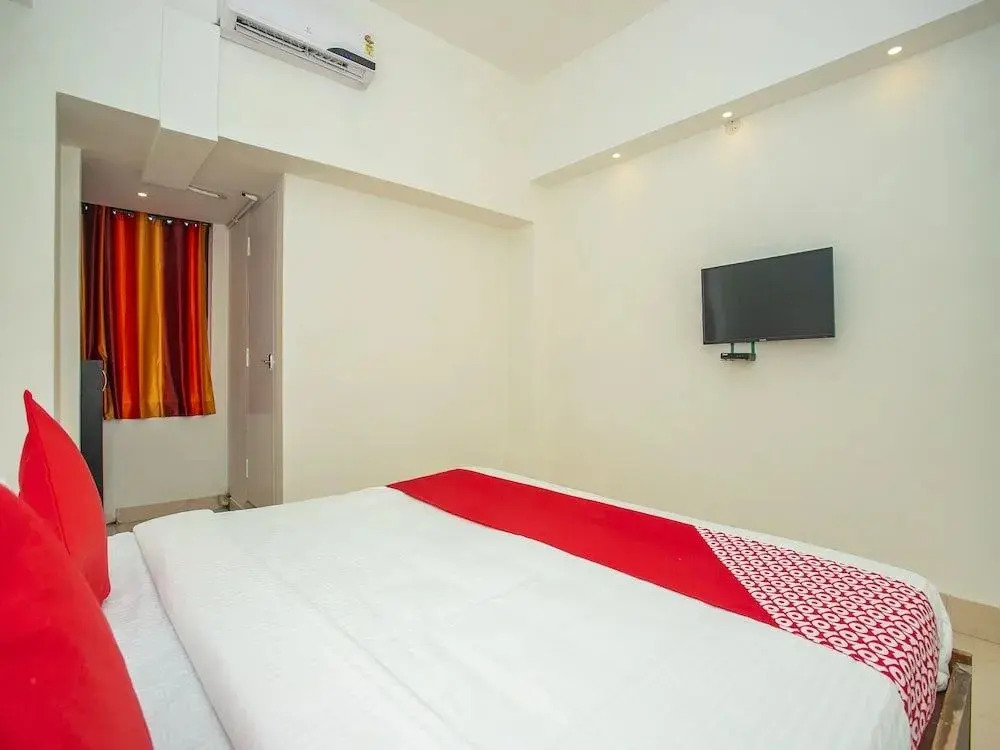 Hotel O Shree AMM Residency