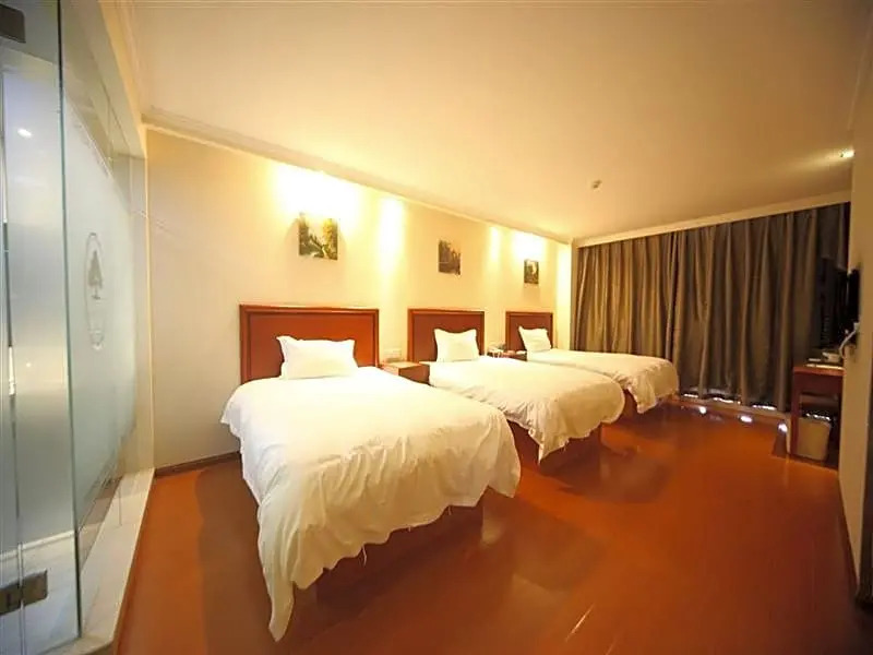 GreenTree Inn Jiangsu Yangzhou South Yangtze River Road University City Express Hotel