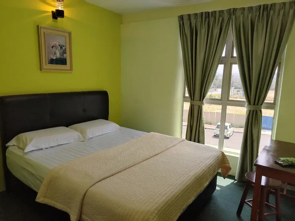 Hotel O Seremban Near SnowLim Wonderland Formerly M&N Hotel