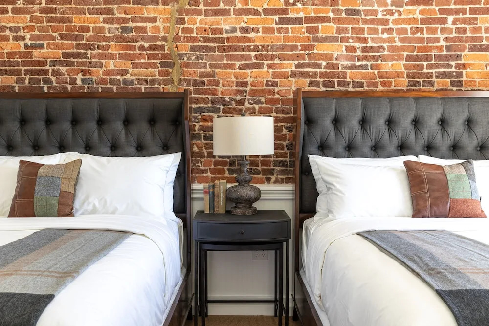 The Holbrooke Hotel