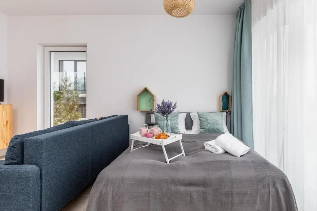 Sunny Apartments by Renters