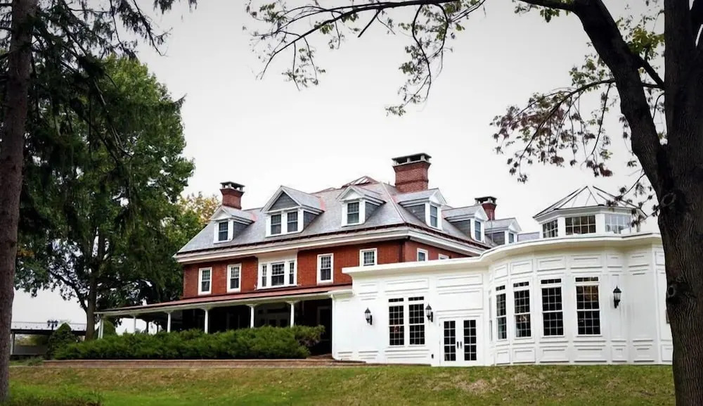 Cameron Estate Inn