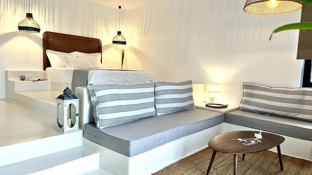 Myconian Theros Luxury Suites