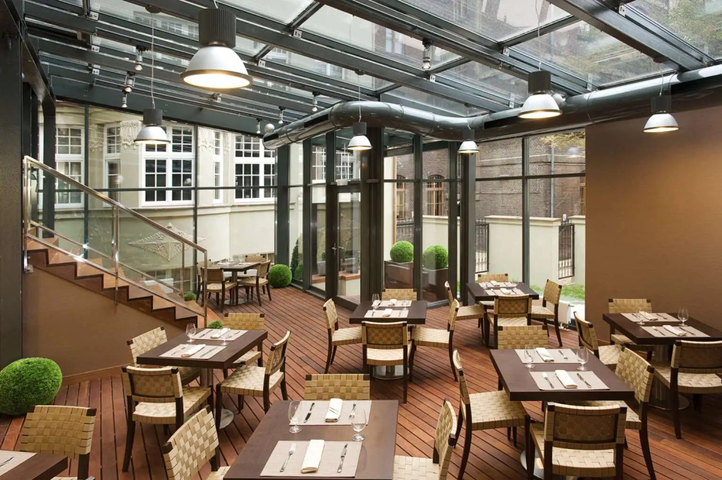 Hotel NH Poznan