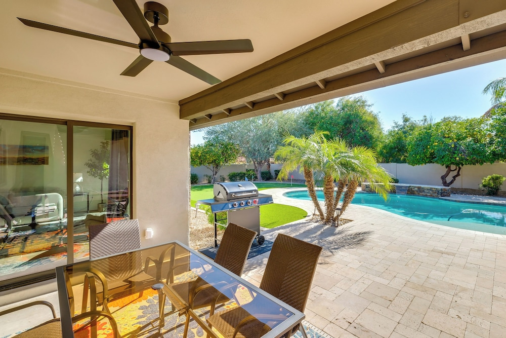 Heated Pool, Game Room: Family Home in Tempe!