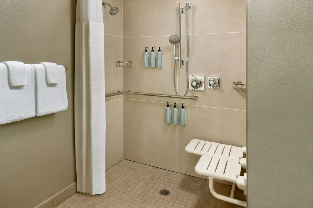 Courtyard by Marriott Atlanta Executive Park/Emory