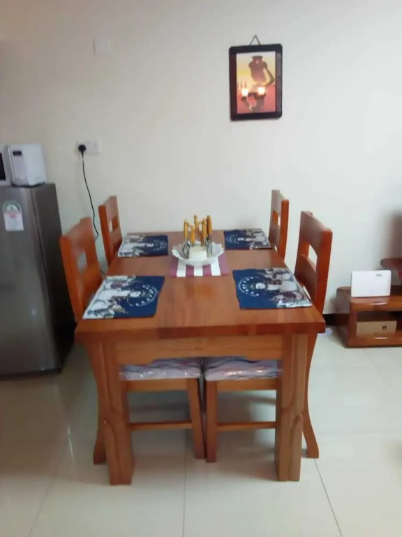 Lux Suites Sapphire Court Apartments
